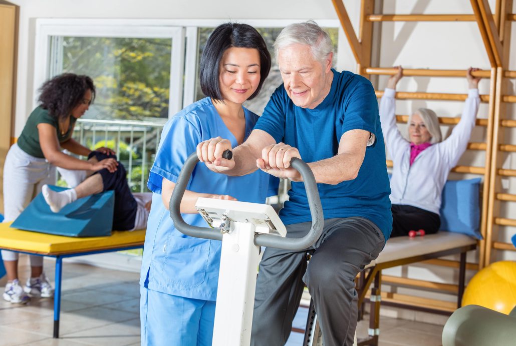 How Outpatient Therapy Can Help Seniors Stay Independent